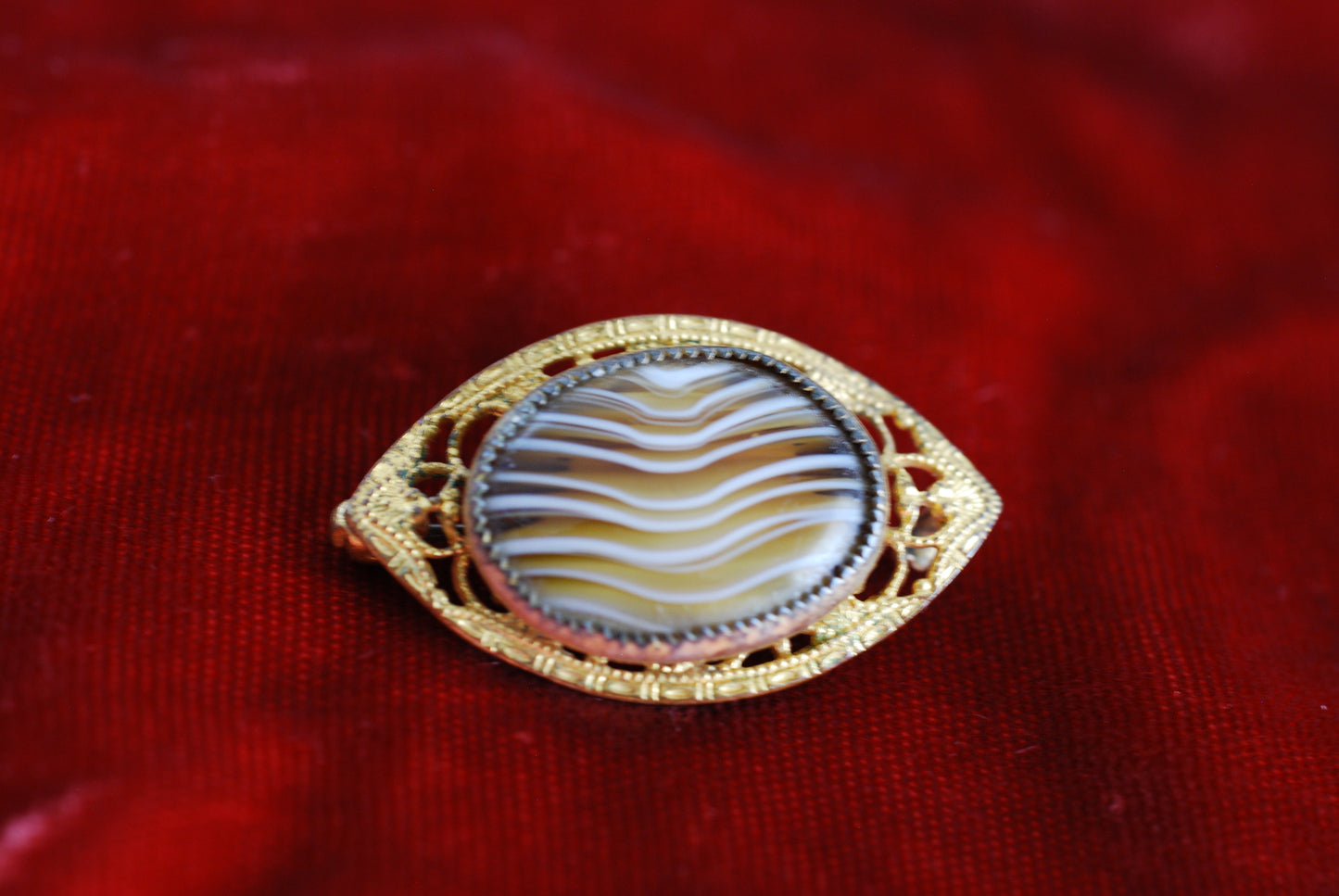 Antique Banded Agate Pin/Brooch