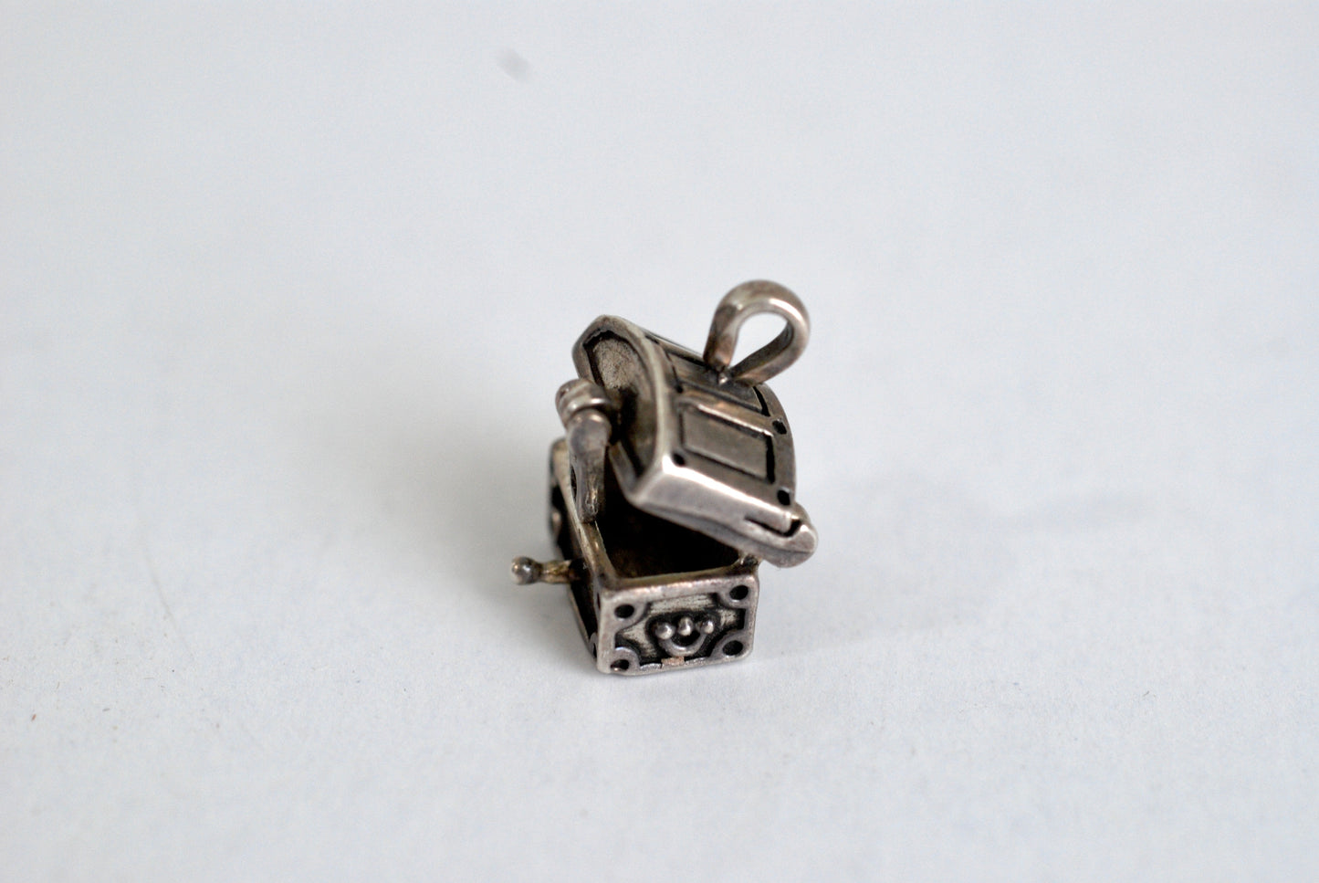 Sterling Silver Moveable Treasure Chest Charm