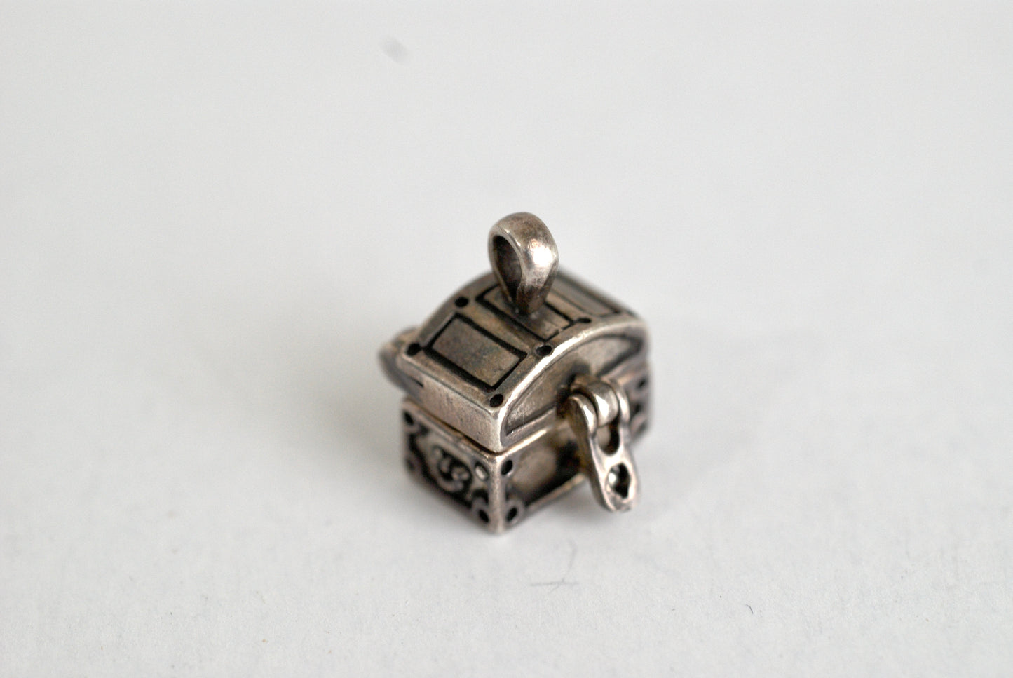 Sterling Silver Moveable Treasure Chest Charm