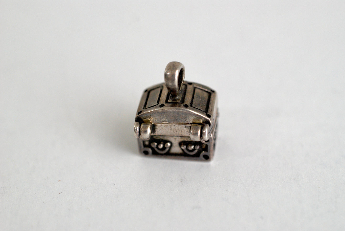 Sterling Silver Moveable Treasure Chest Charm