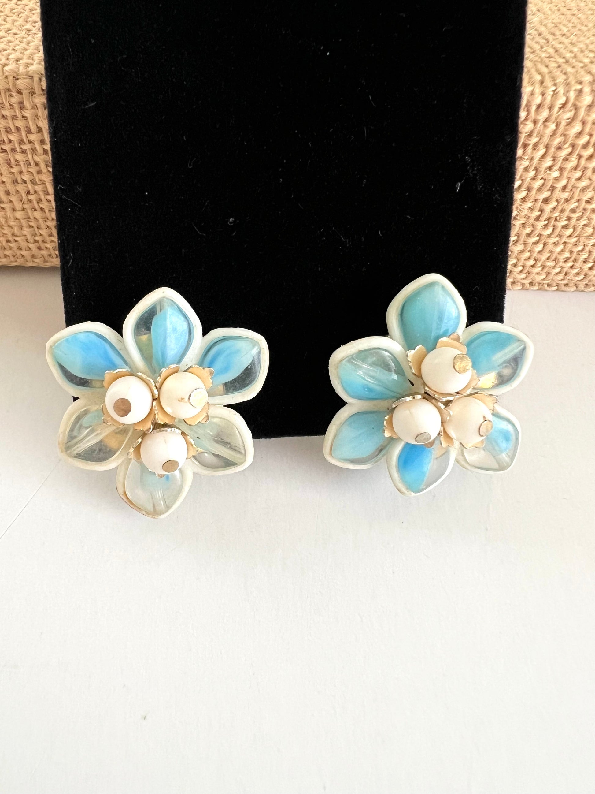 Blue and White Flower Earrings Hong Kong