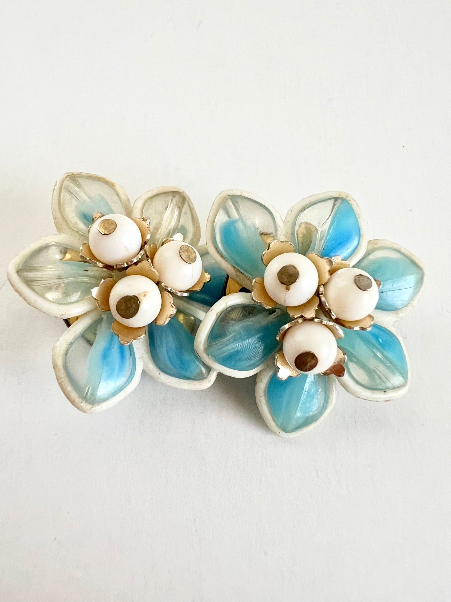 Blue and White Flower Earrings Hong Kong