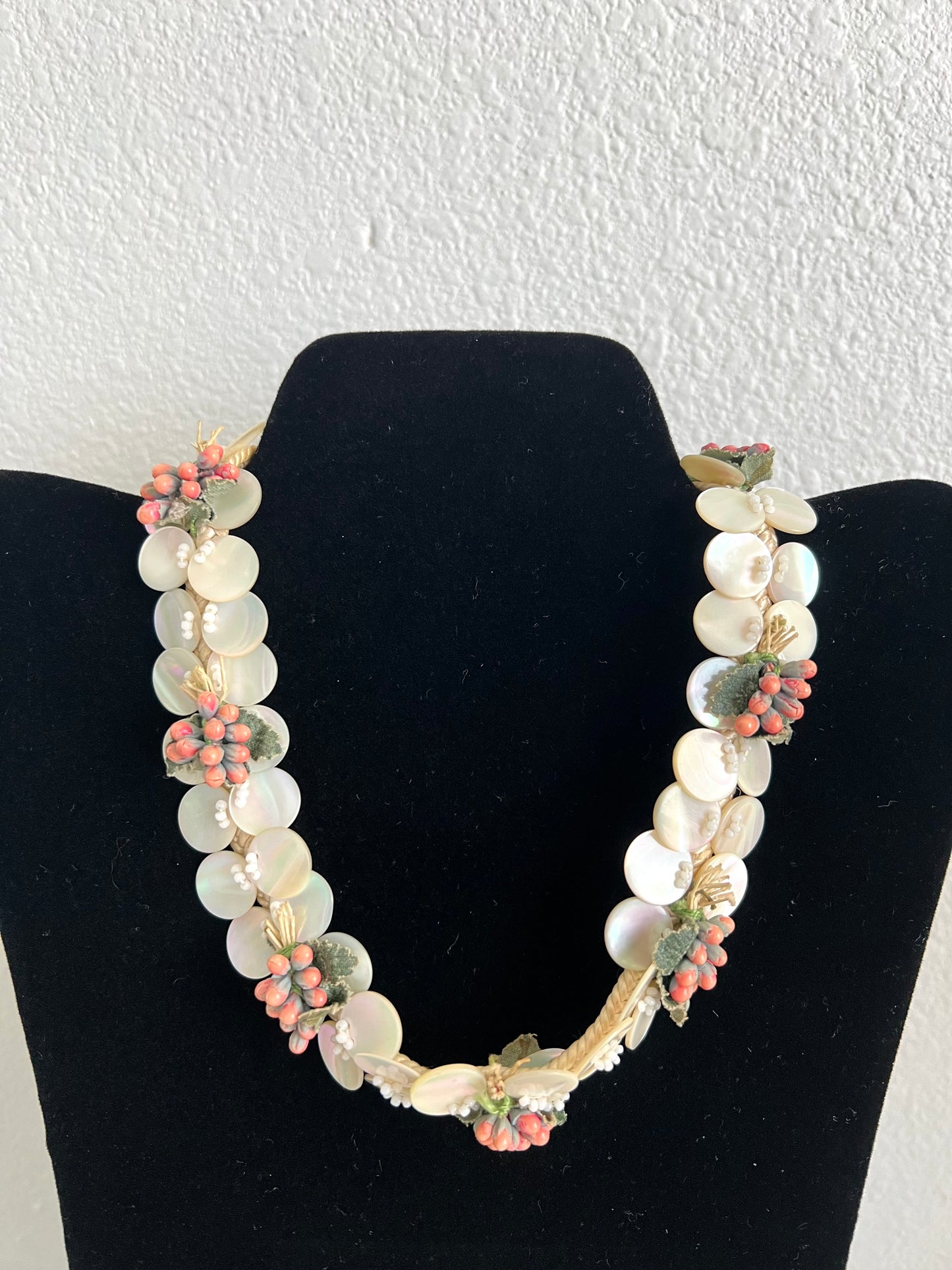 Miriam Haskell 1940s Mother of Pearl Floral Necklace 