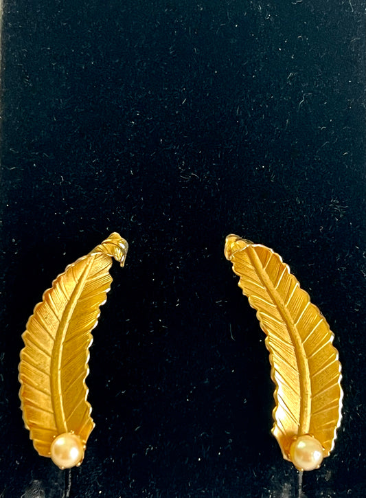 Gold Tone Single Leaf Earrings w/ Faux Pearl Clip On Style