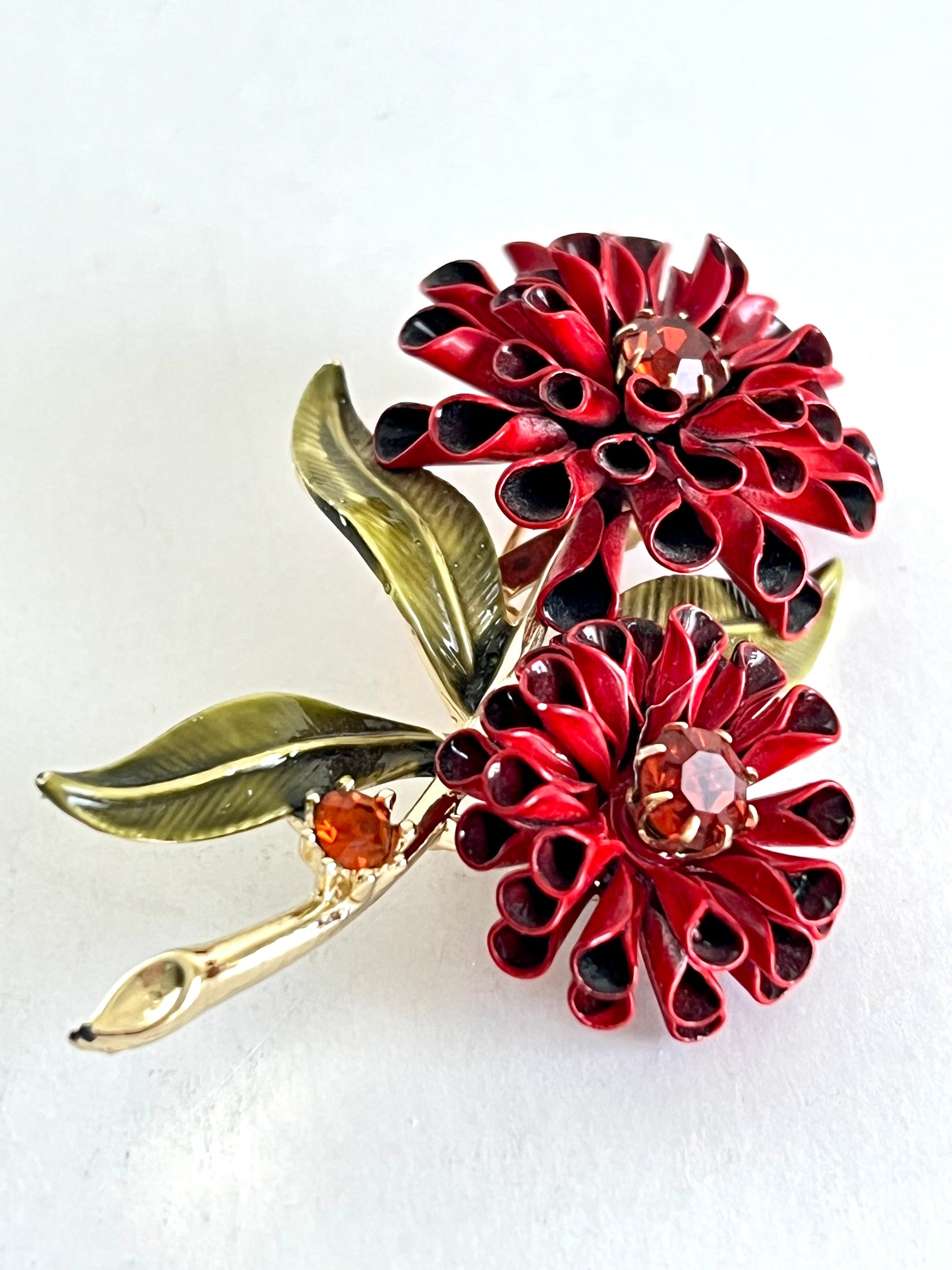 Coro Red Dahlia or Chrysanthemum Brooch