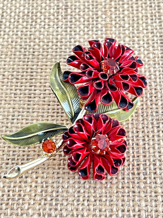 Coro Red Dahlia or Chrysanthemum Brooch