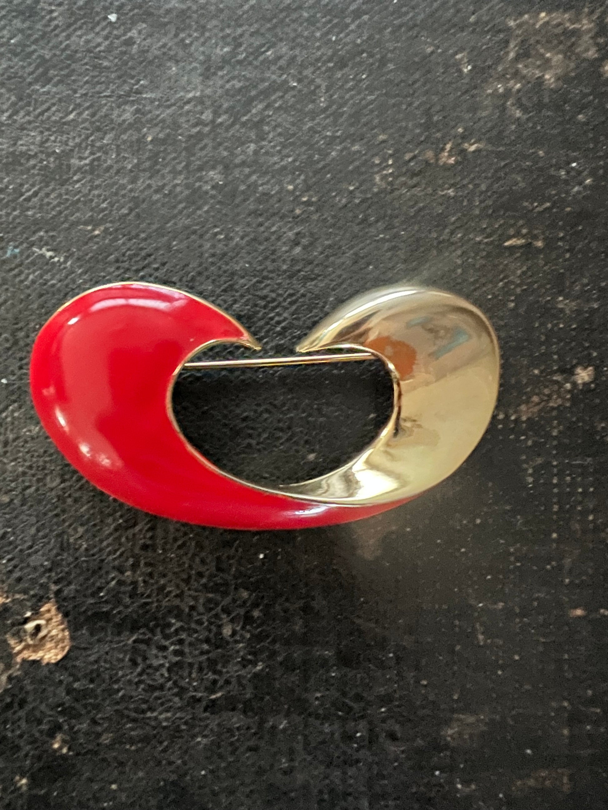 Red Enamel & Gold Tone Swirl Brooch