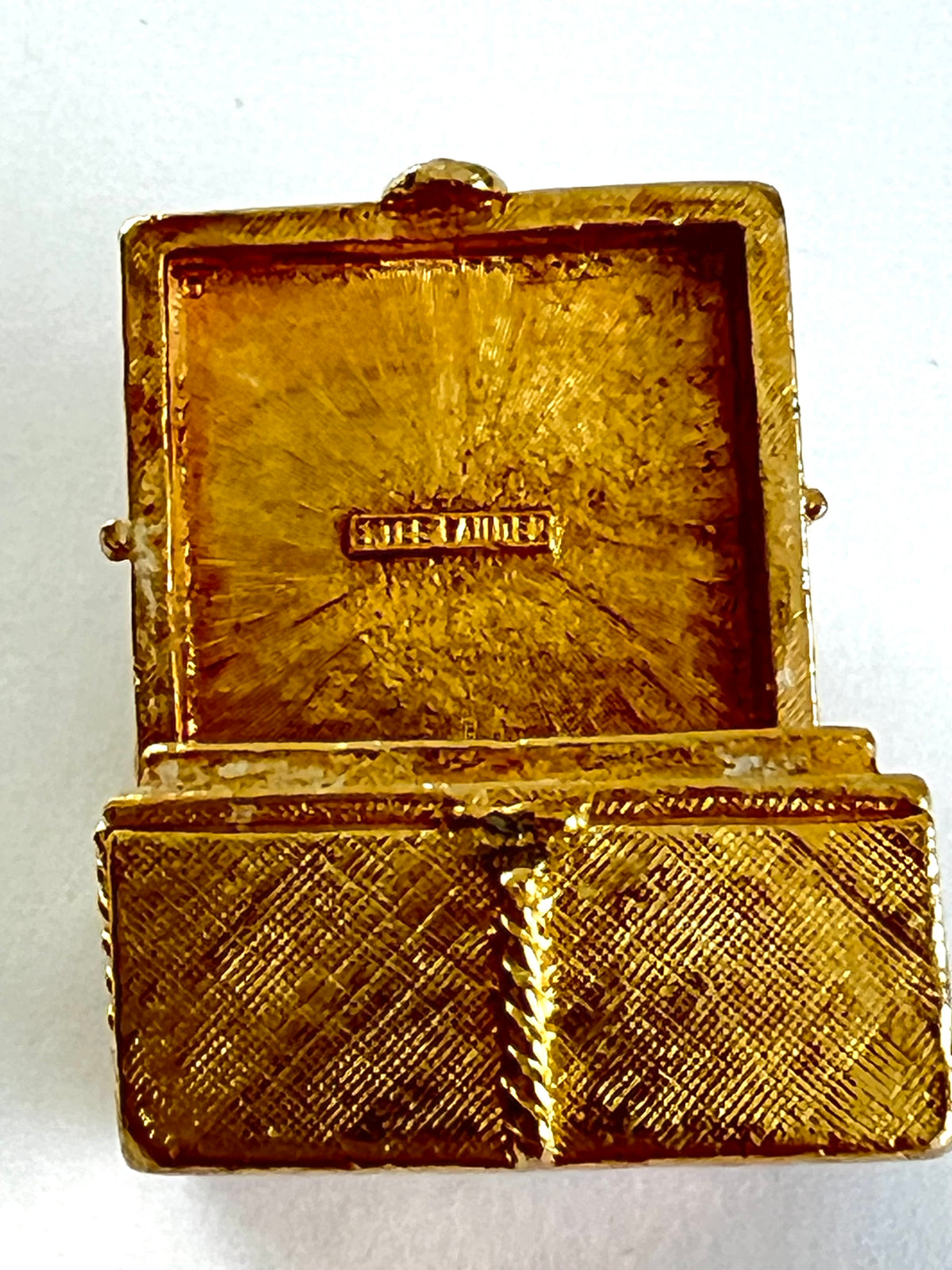 Estee lauder Solid Perfume Compact  "Gift Box"