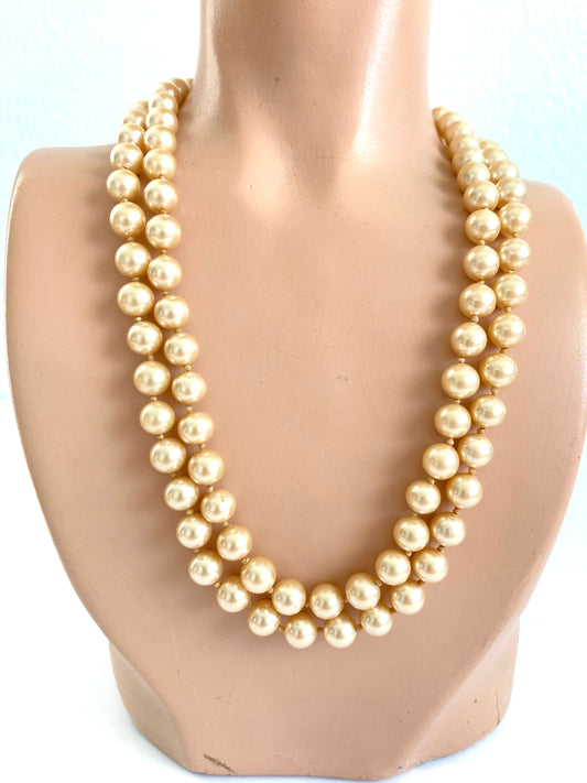 Vintage Single Strand of Cream Pearls