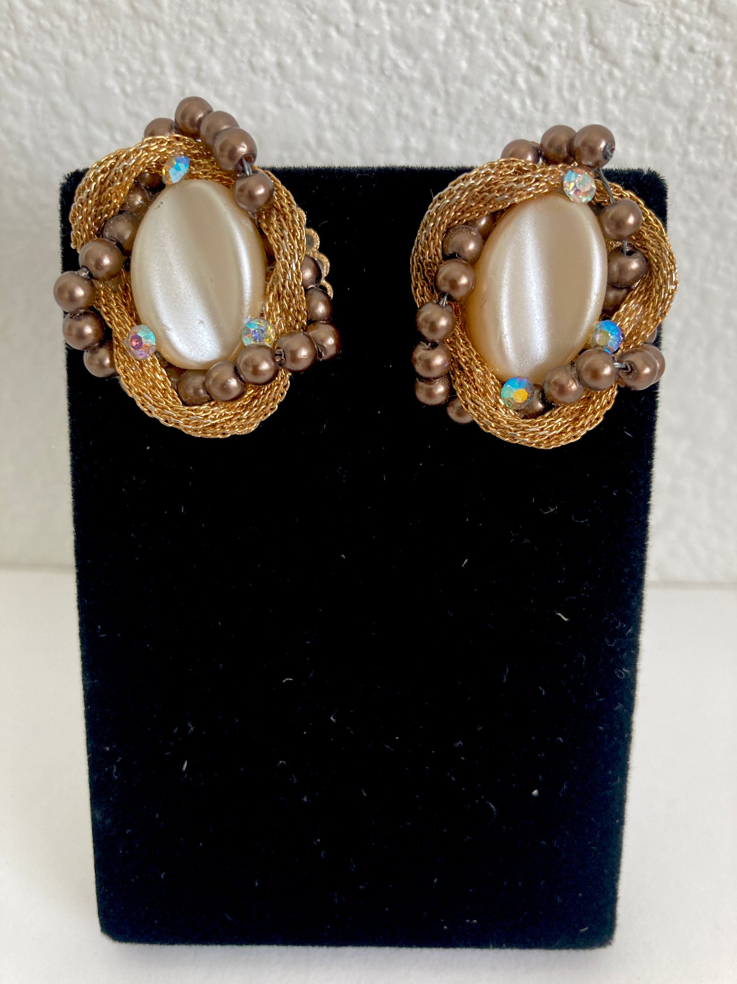 Vintage 1950s Thermoset Earrings Gold Mesh, Pearls, Rhinestones