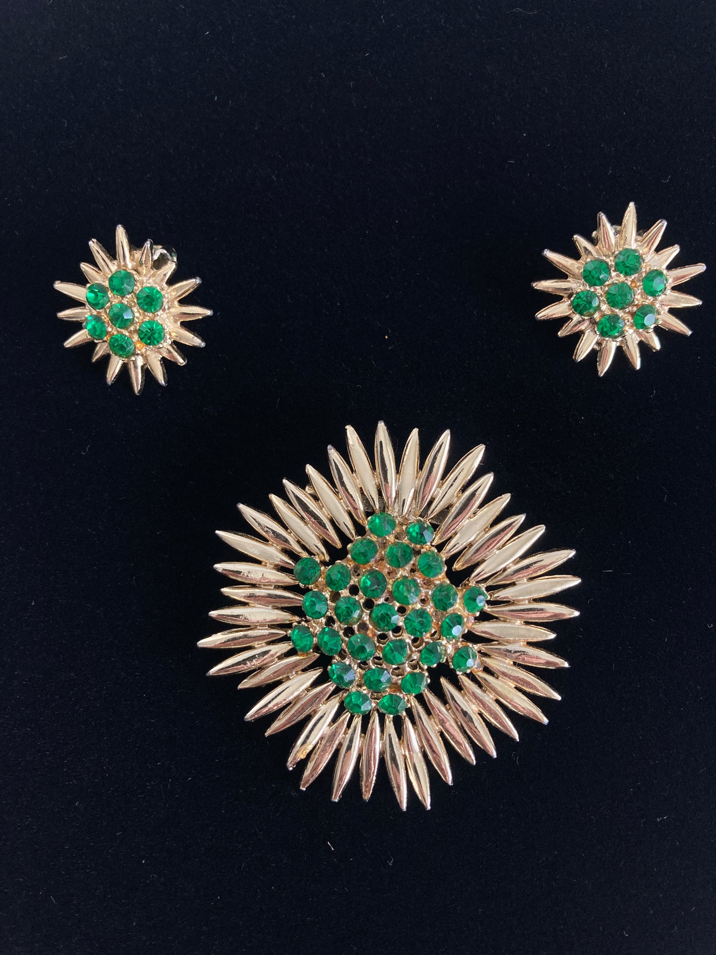 Starburst Brooch and Earrings Set in Green and Gold