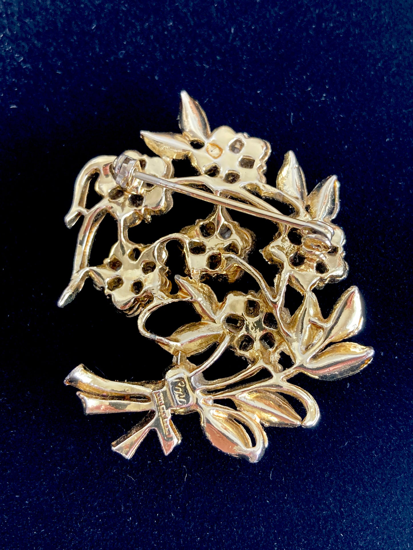 Signed Coro Flowers and Leaves Brooch Gold-tone Amber AB Rhinestones