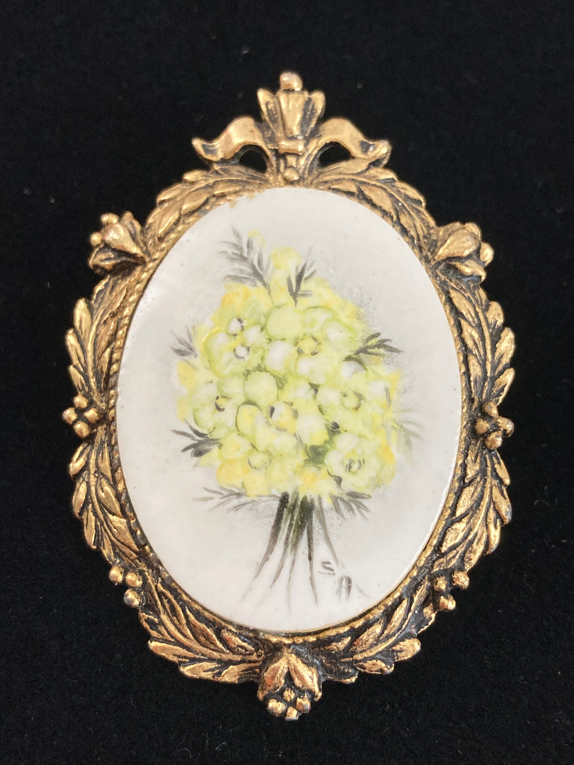 Hand Painted Porcelain Flower Bouquet Brooch/Pendant