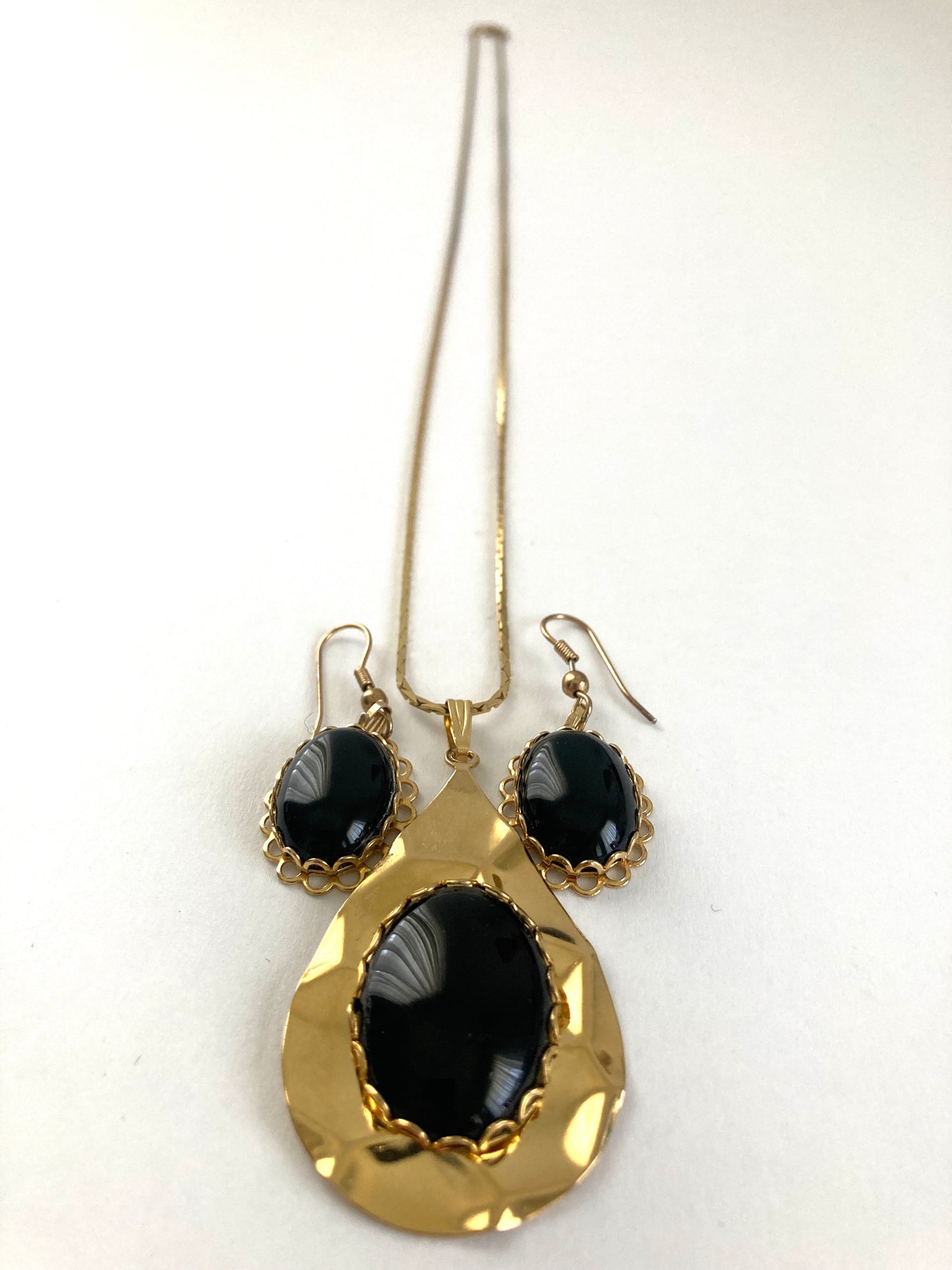 Teardrop Necklace and Earrings in Black and Gold Tone