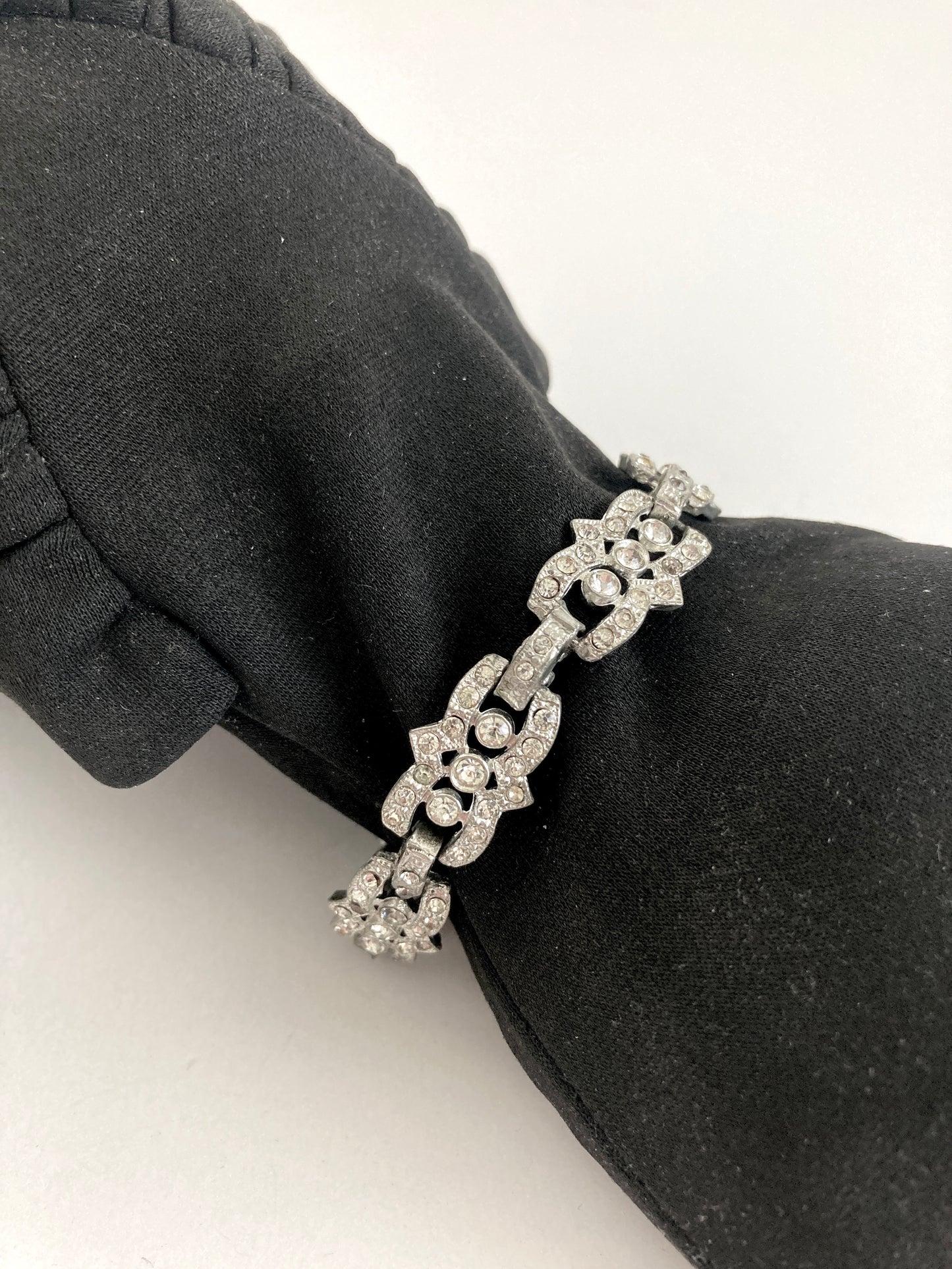 Art Deco Pot Metal & Paste/Rhinestone Bracelet