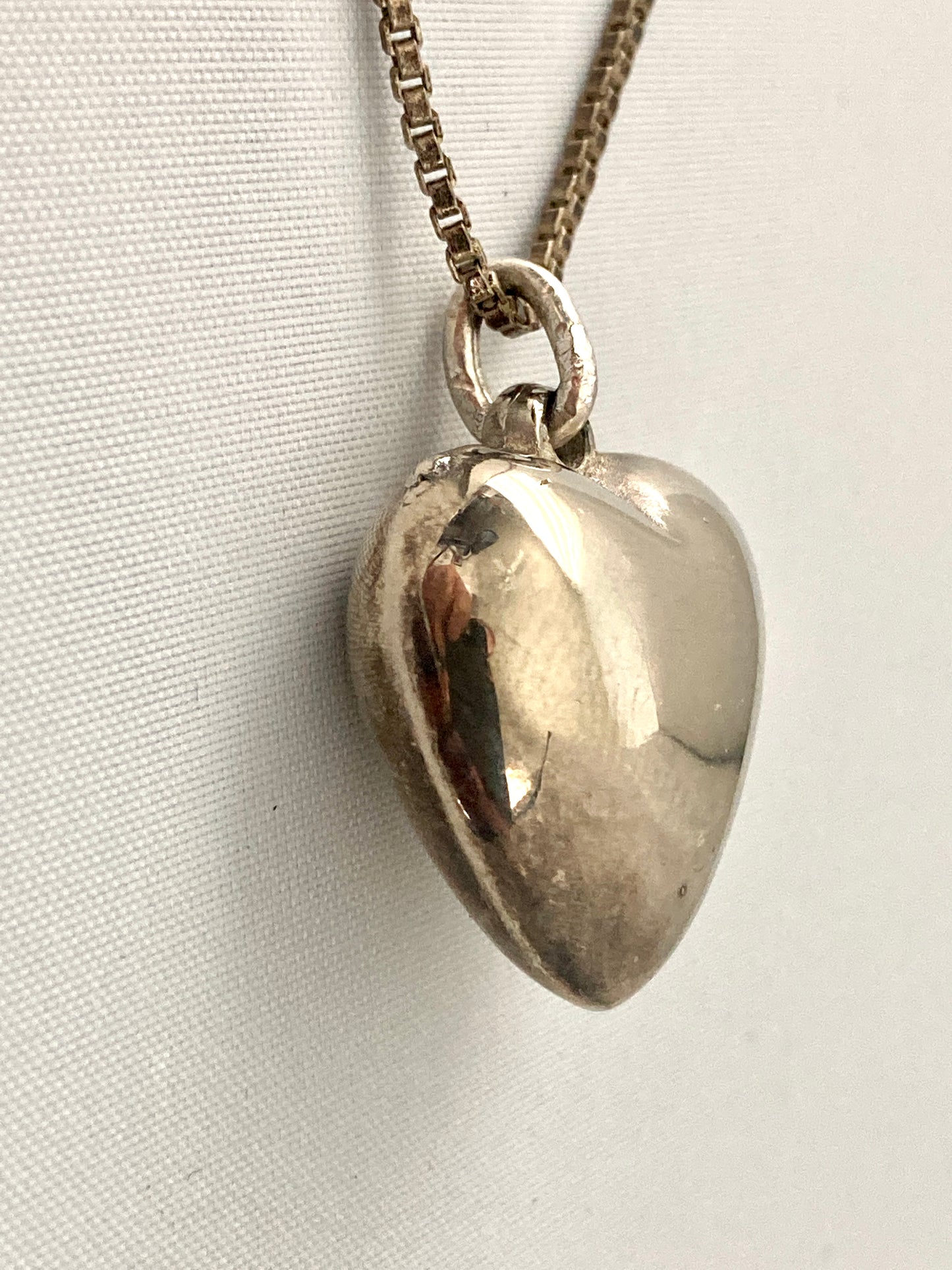 Sterling Silver Puffy Heart on Box Chain Necklace