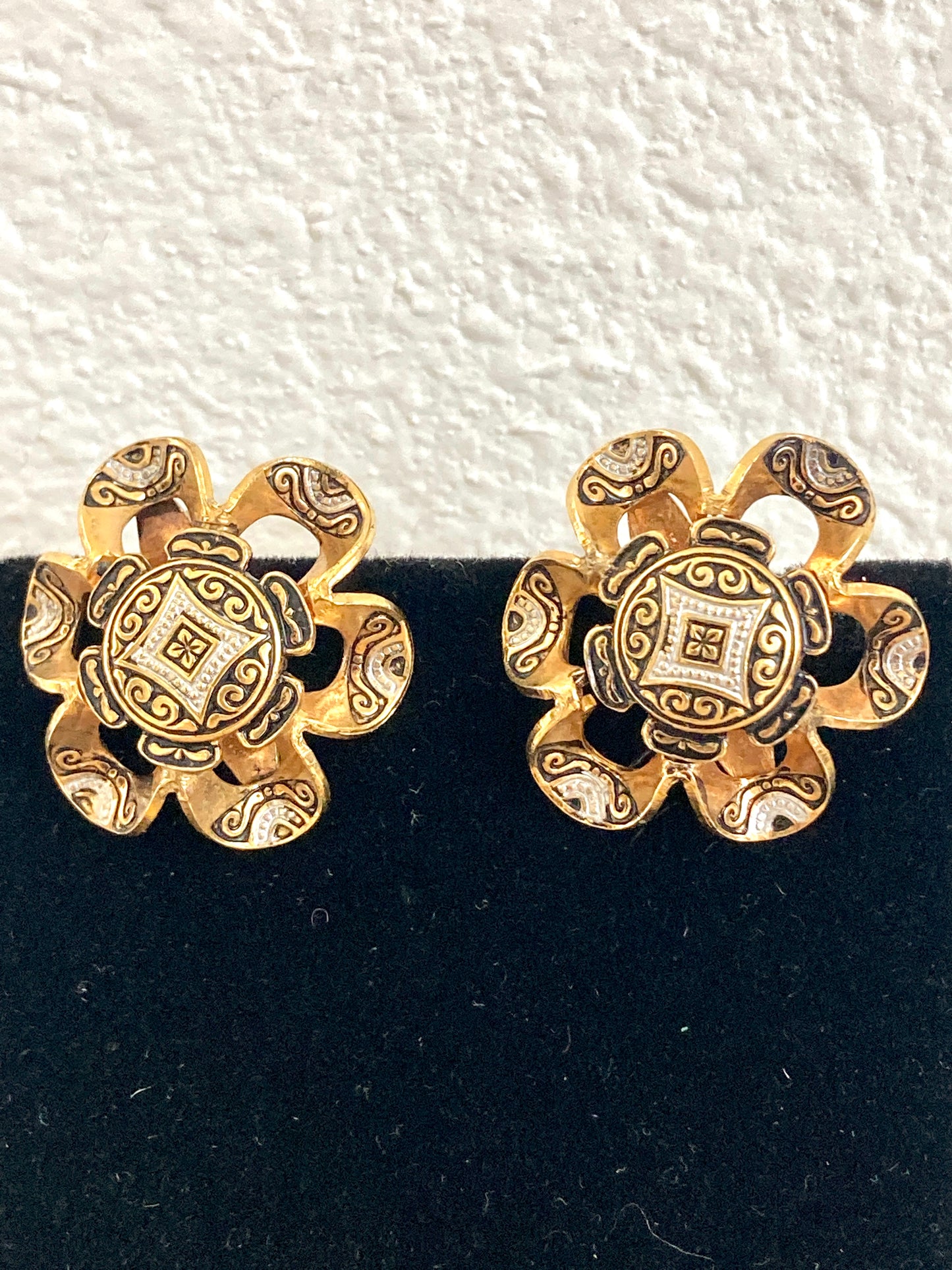 Vintage Damascene Flower Earrings Toledo Spain Clip-ons