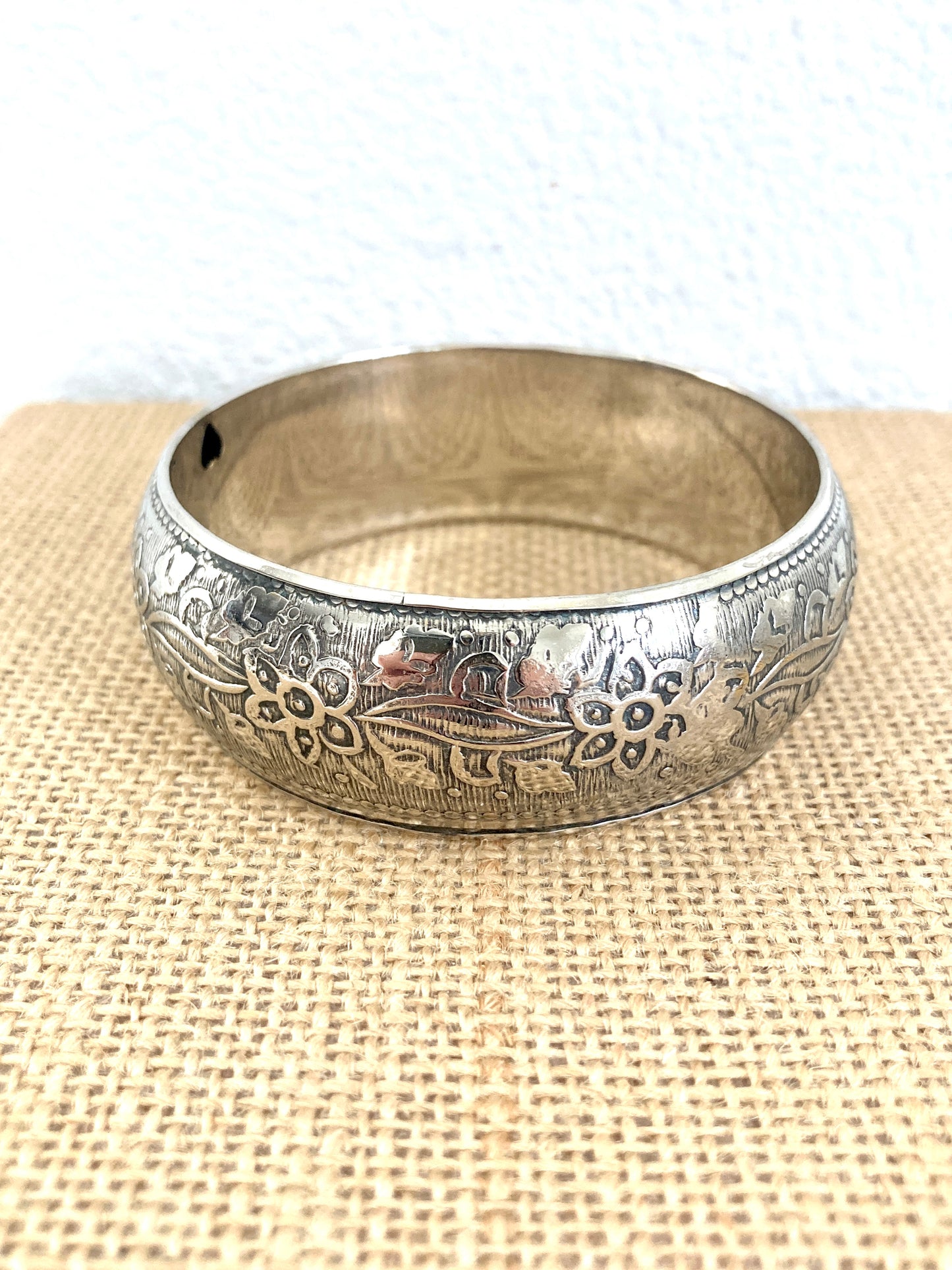 Silver-tone Bangle w/Flowers and Leaves