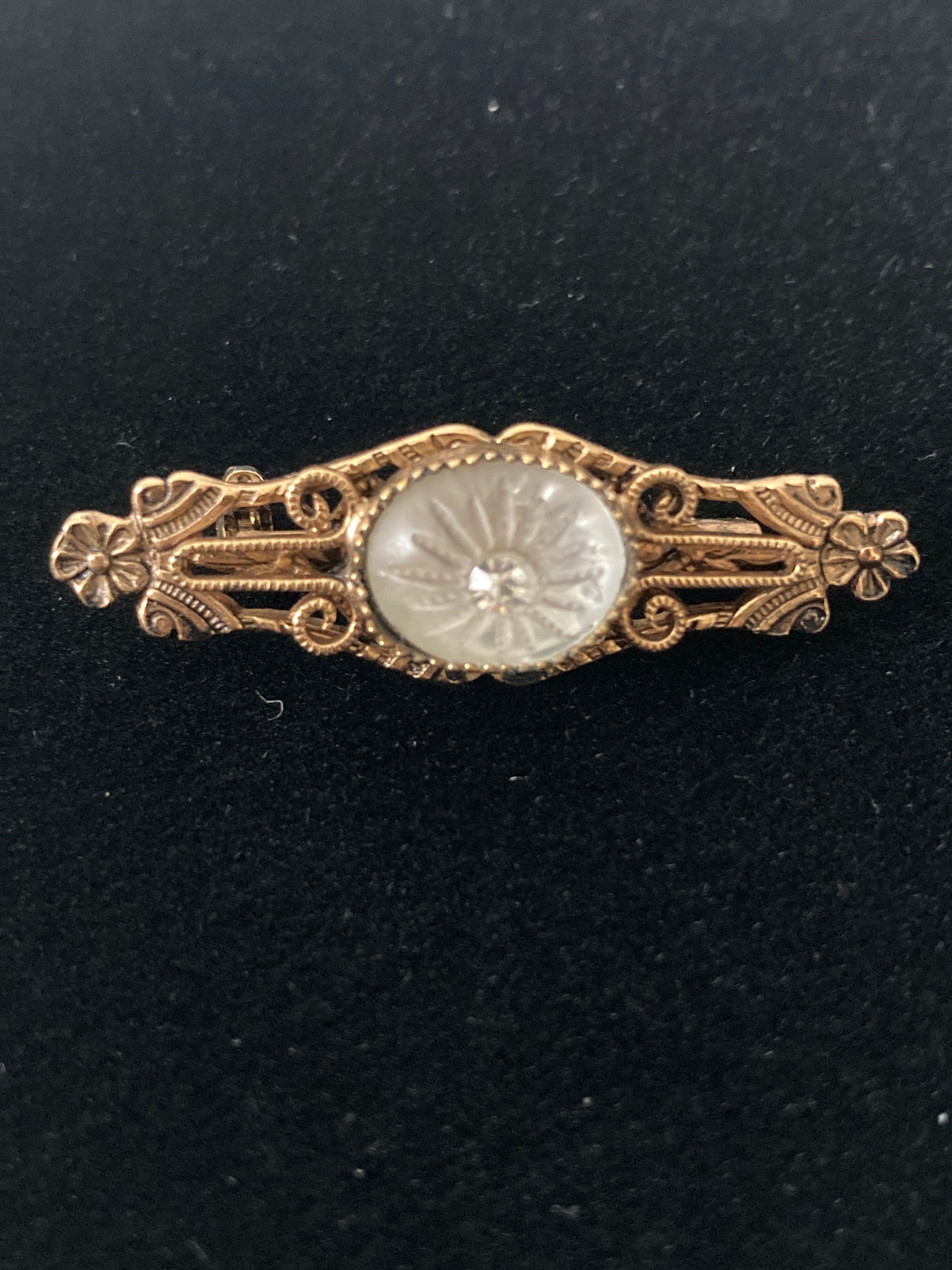 Modern Victorian Revival Bar Brooch