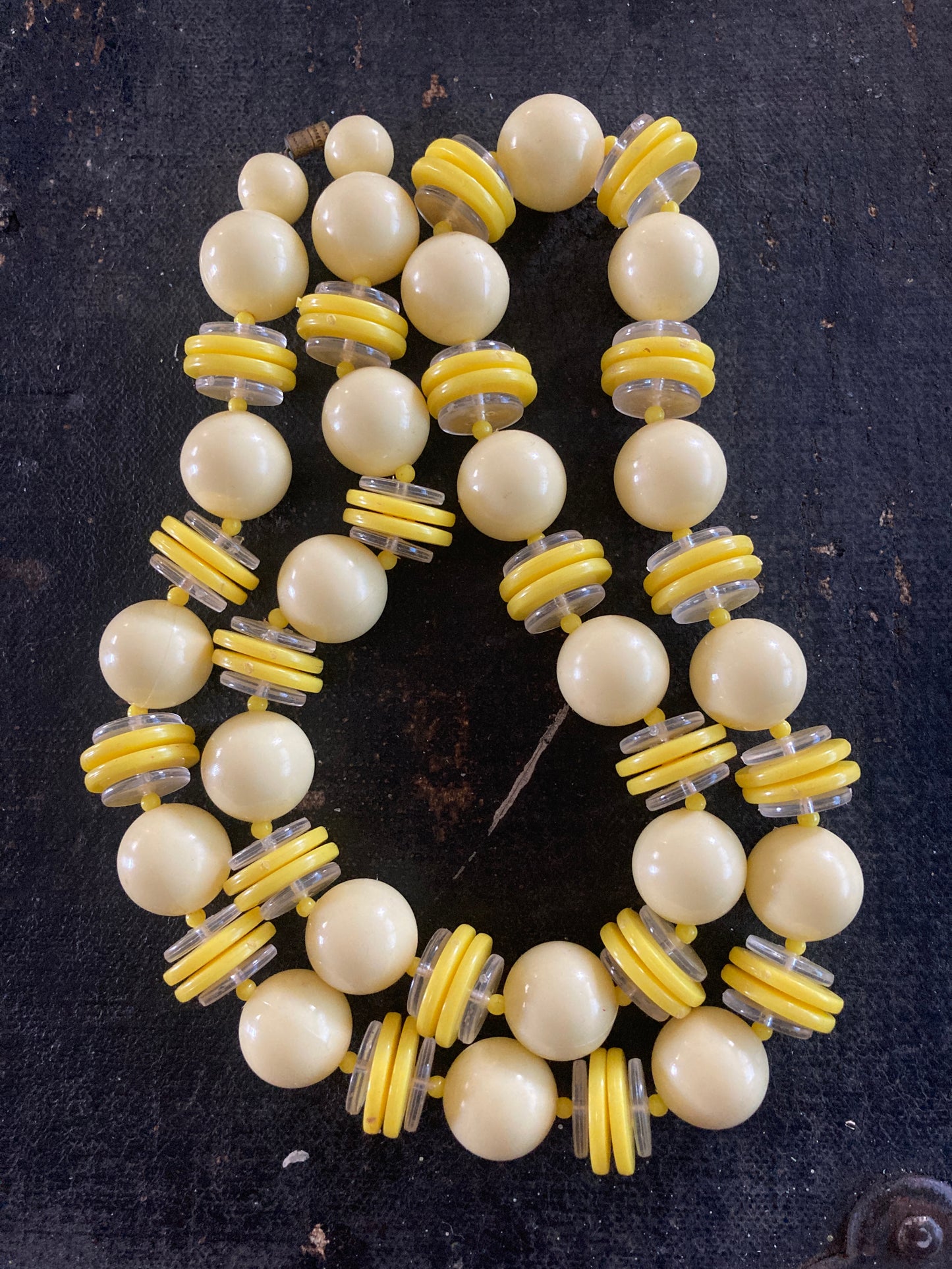 Vintage Mod Look Yellow and Clear Chunky Bead Necklace