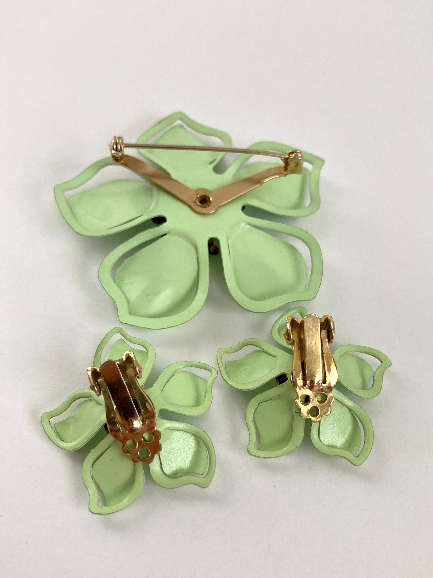 Green Enamel Flower Pin and Earrings Set
