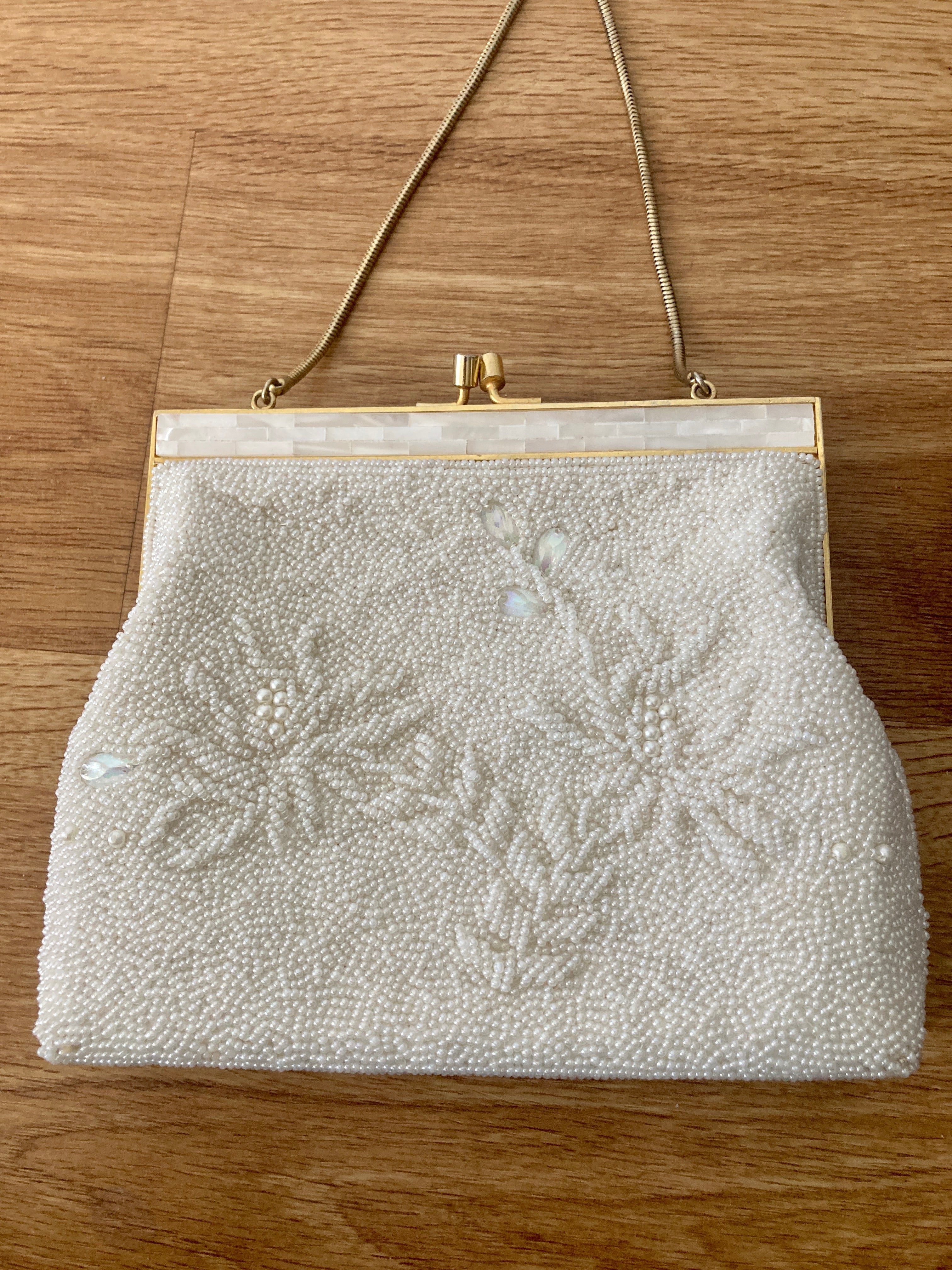 Vintage White Beaded Handbag w Mother of Pearl