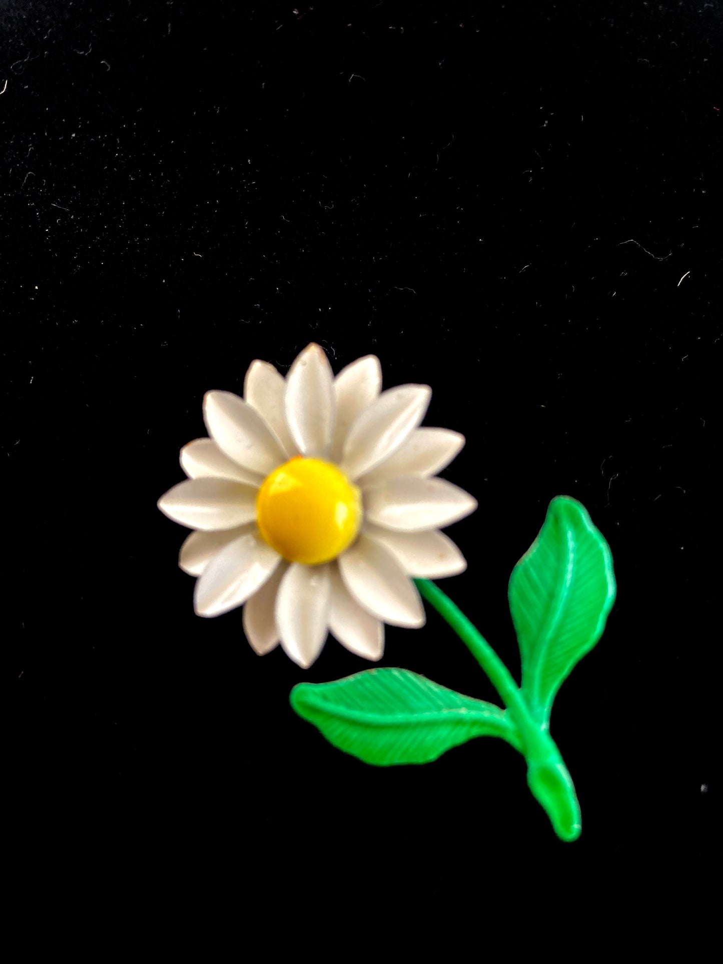 Small Yellow and White Enamel Daisy Brooch