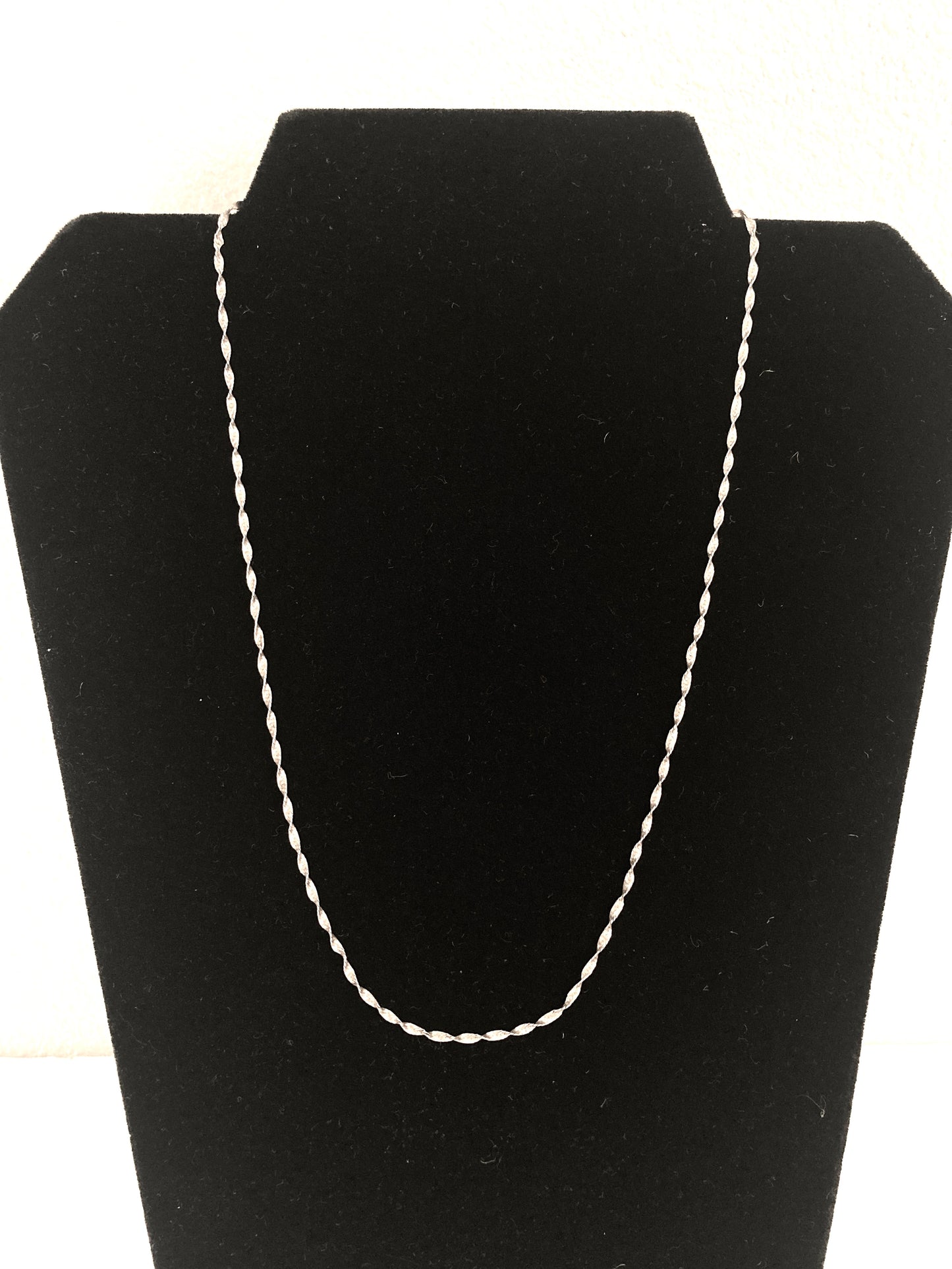 Sterling Silver Italian Twisted Herringbone Necklace 20"