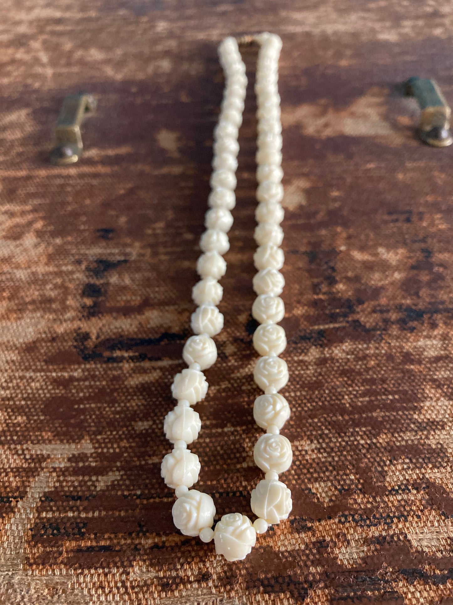 Cream Colored Beaded Roses Necklace