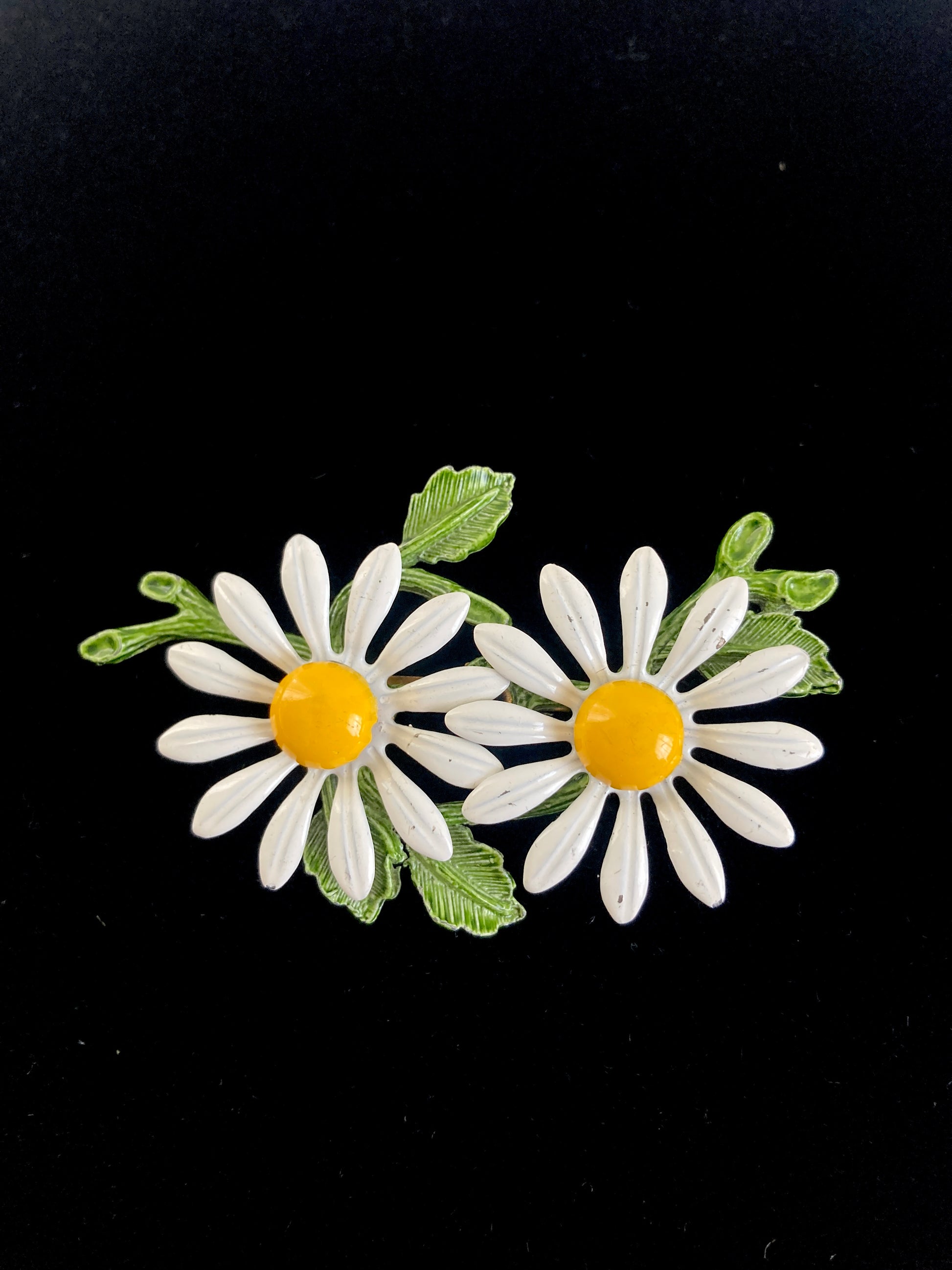 1960s Double Daisy Enamel Brooch