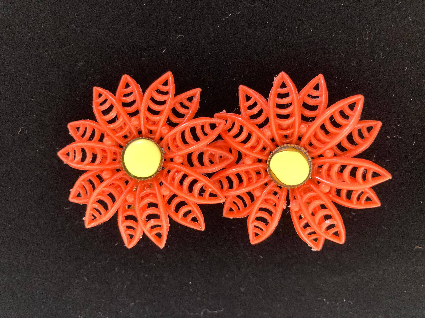 1950s Coral Soft Plastic Flower Earrings