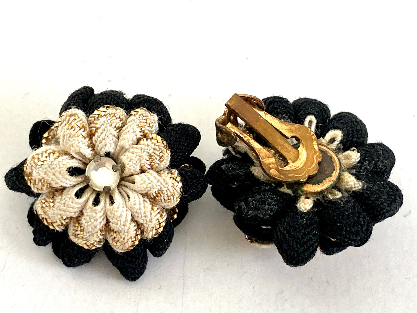 Vintage RickRack Flower Earrings