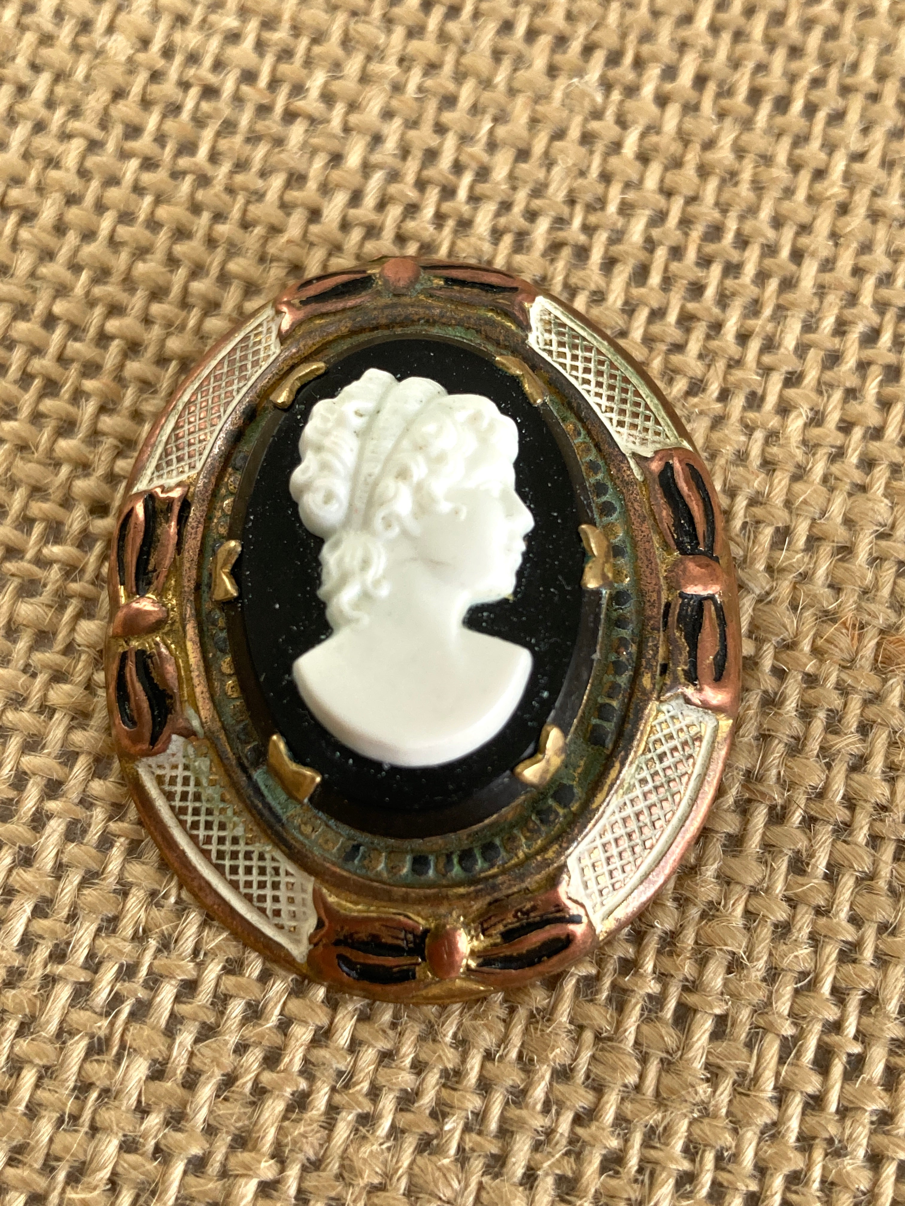 Gold Filled Black Cameo Brooch Pin top