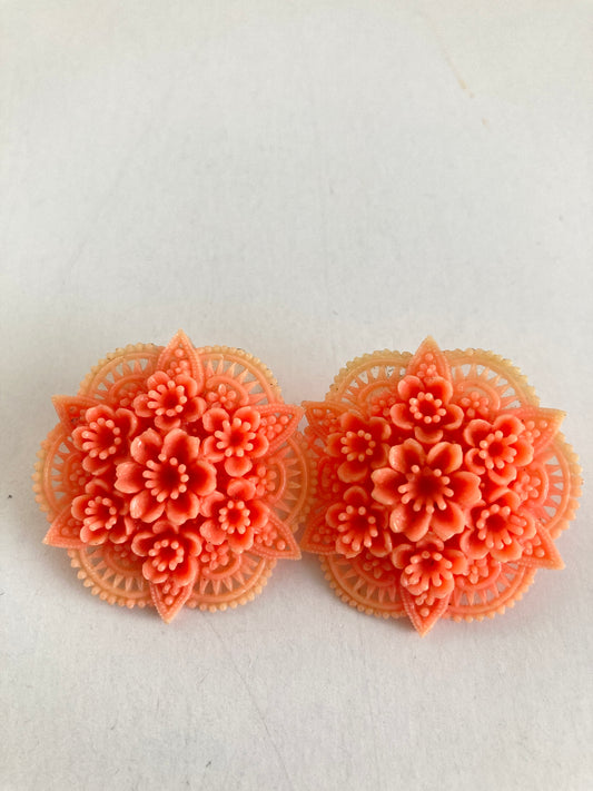 Vintage Faux Celluloid Large Floral Clip-on Earrings in Coral