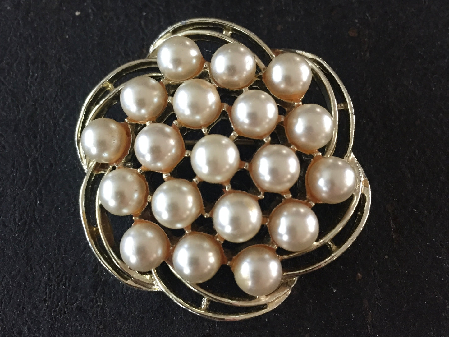 Stunning Vintage Pearl Brooch
