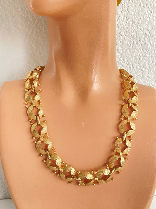Vintage Monet Choker Necklace in Textured Gold-tone