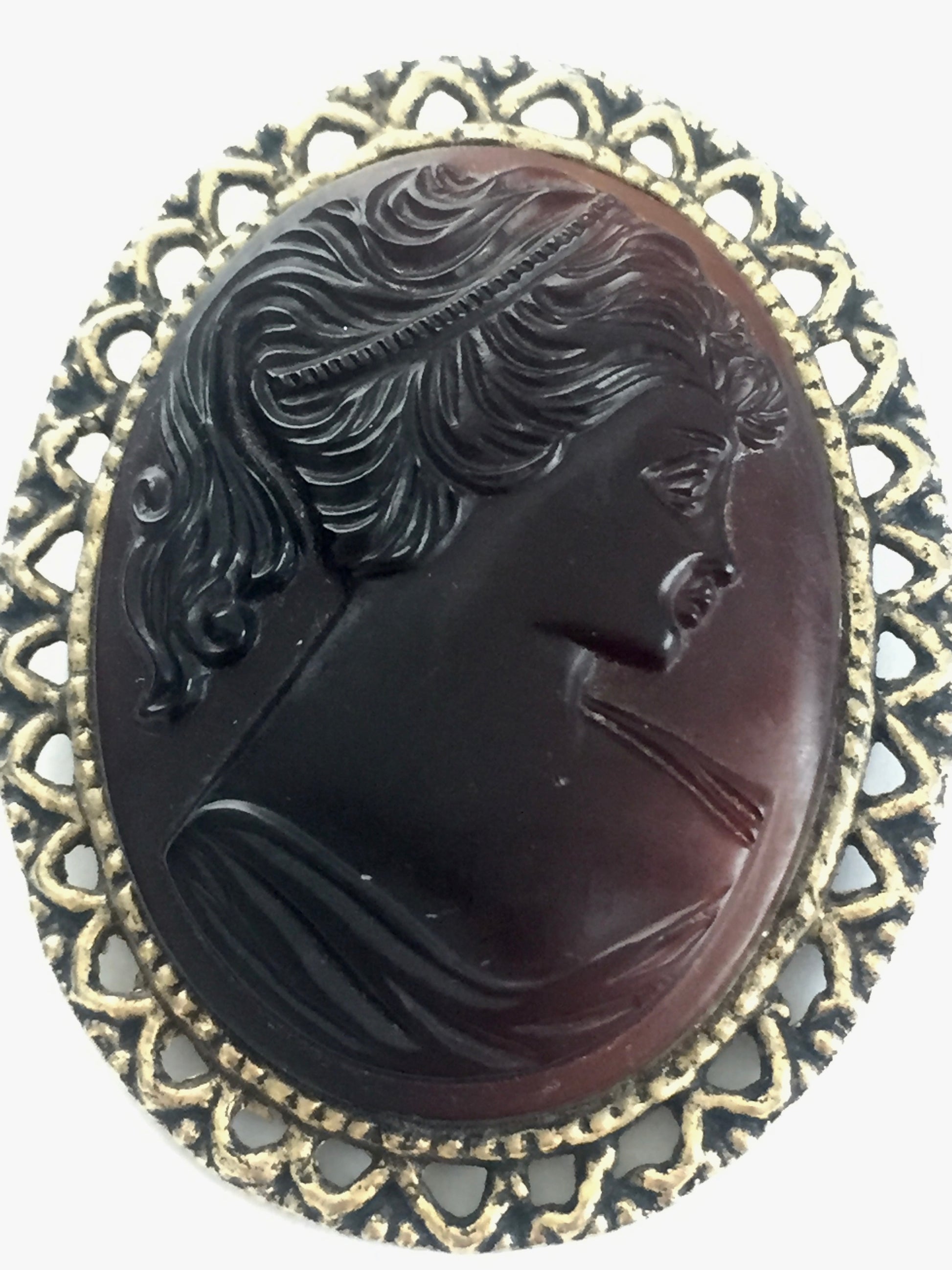 Vintage Glass Cameo Brooch 