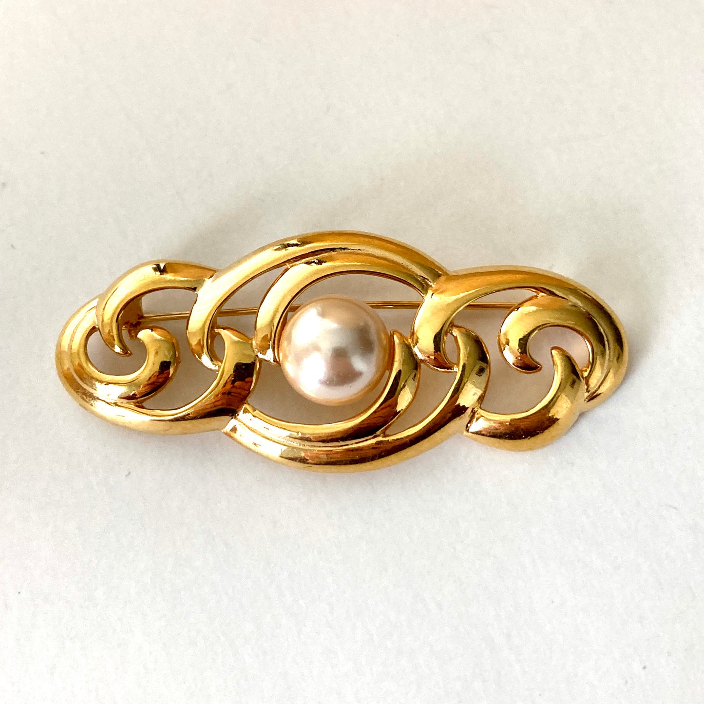 Napier Goldtone Brooch w/ Center Pearl