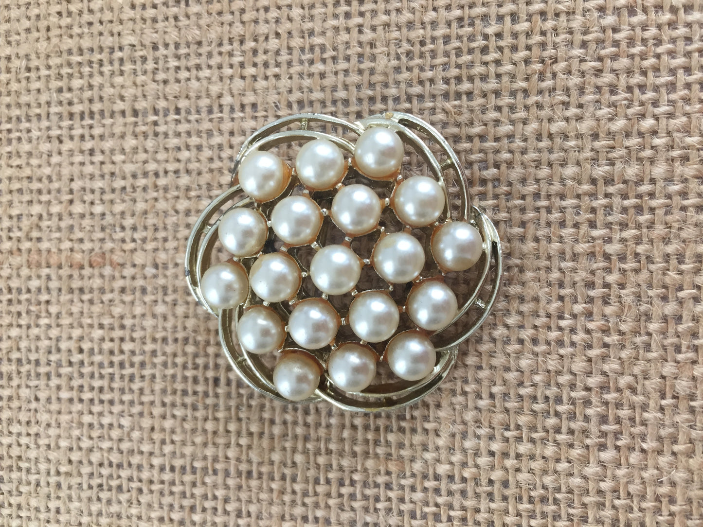 Stunning Vintage Pearl Brooch