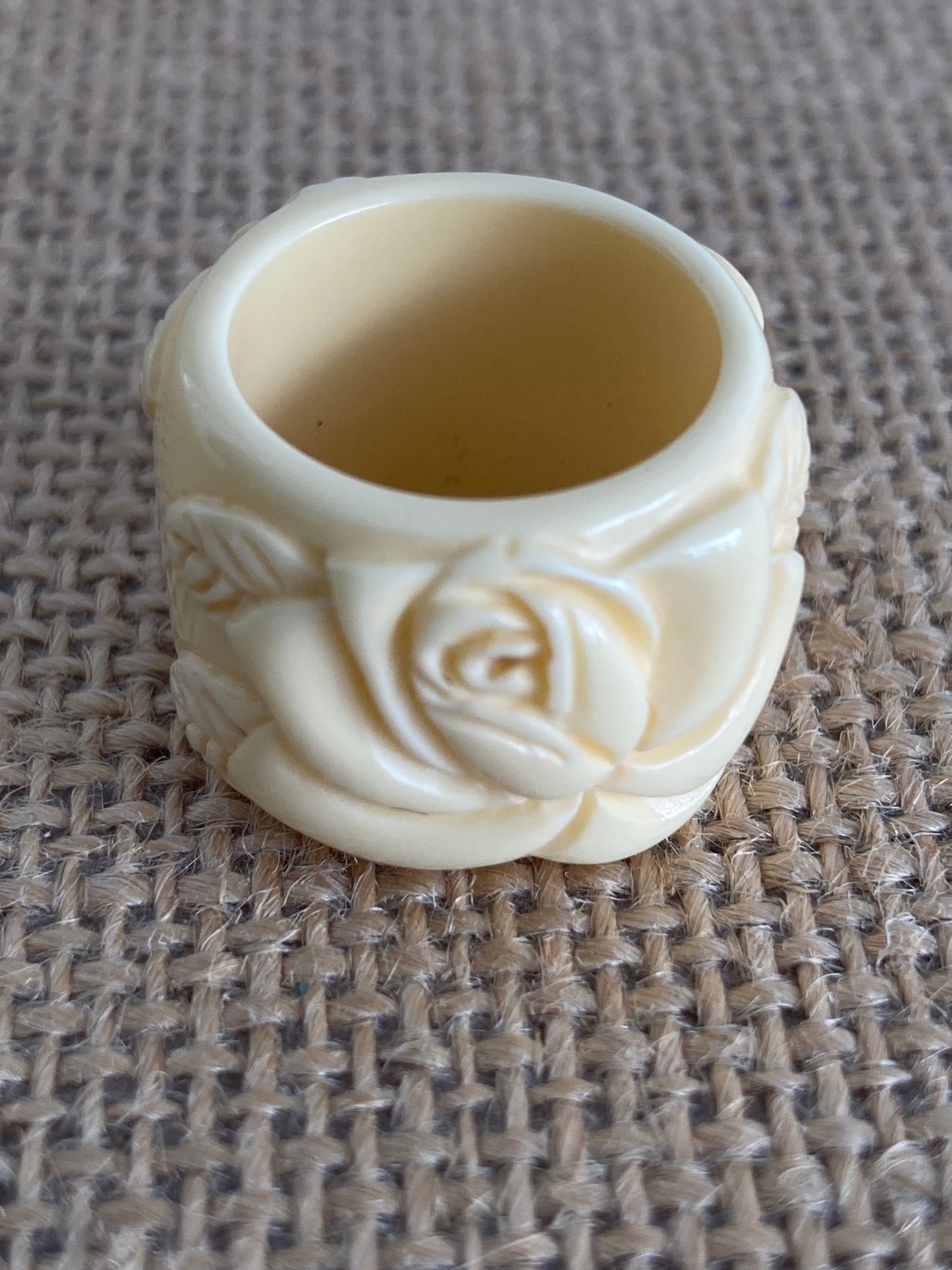 Wide Band Molded Roses Lucite Ring