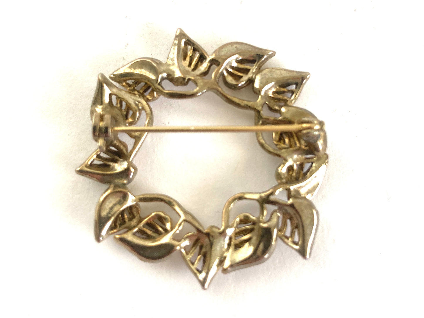 Vintage Circle Brooch Leaves and Rhinestones