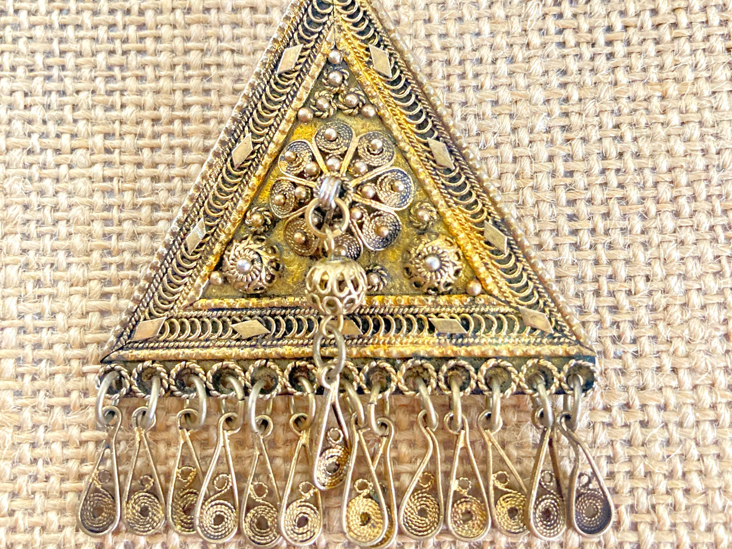 Silver triangle filigree brooch/pendant made in Israel