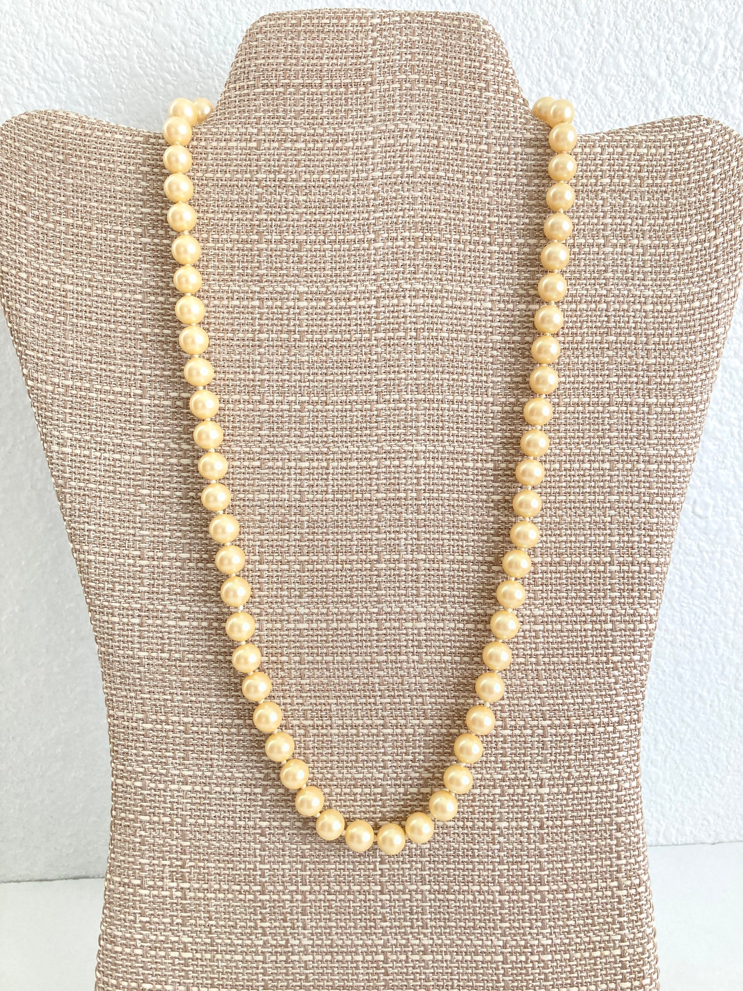 Lustrous Vintage Pearl Necklace with Sterling Clasp 22"