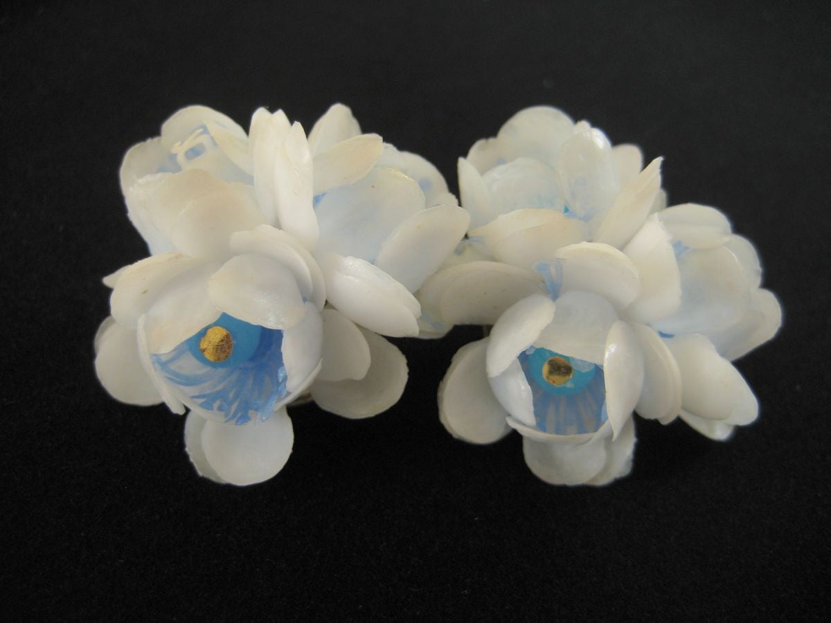 Vintage Plastic Flower Earrings 1950s